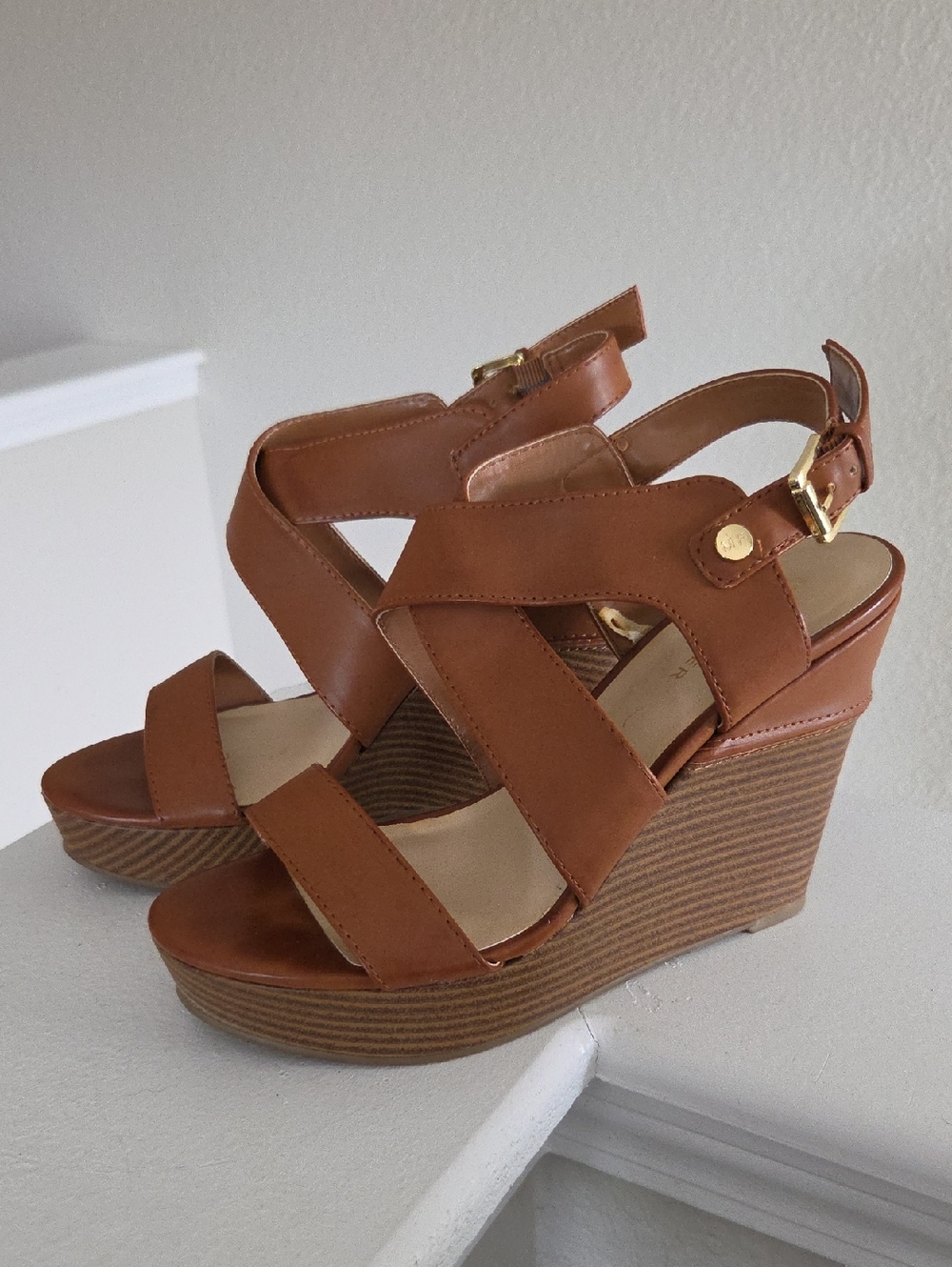 Marc Fisher Cognac Tan Strappy Wedge Sandals with Gold Buckle Size 8.5